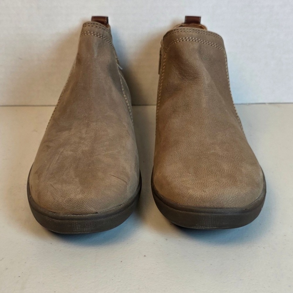 Cobb Hill by Rockport Bailee Chelsea Boot 8.5 Taupe Nubuck Leather CI9335 Zipper